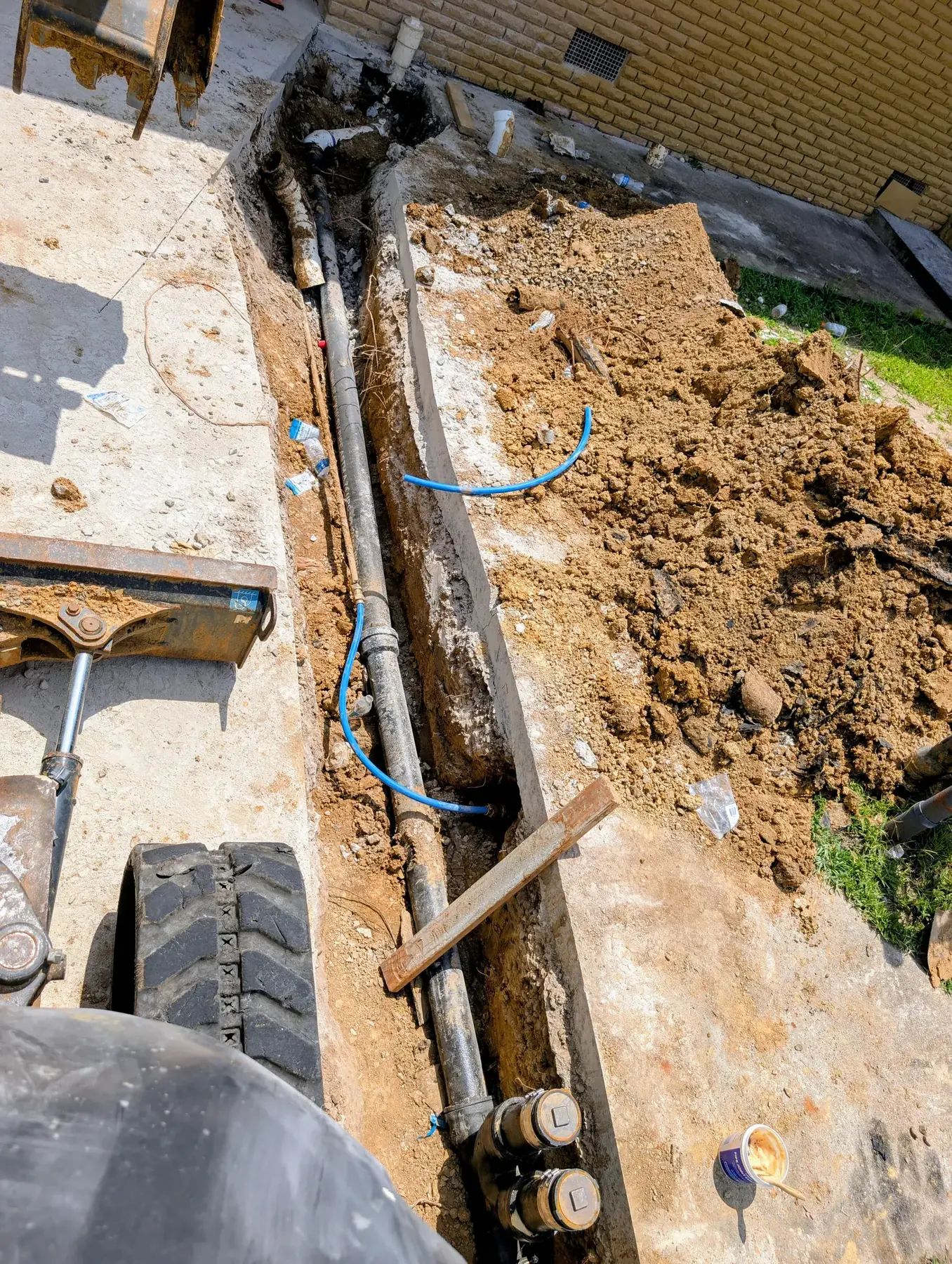 Diamond State Plumbing team working on a project in Little Rock